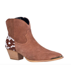 Dingo Women's Western Booties Buck The Rules Snip Toe Tan Size 8 Suede